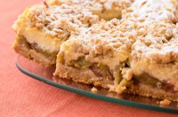 Kruche z rabarbarem i budyniem